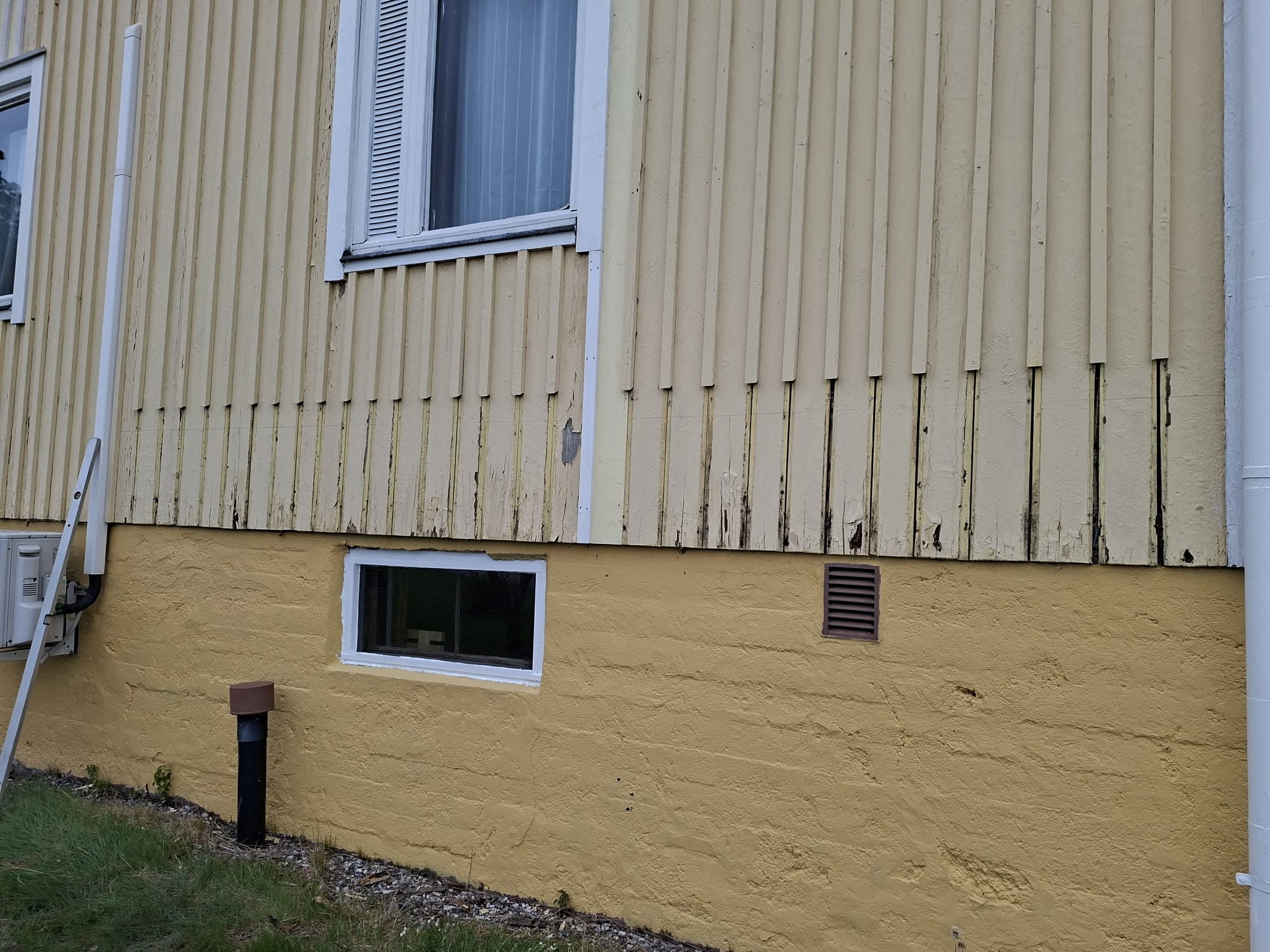 Rintamamiestalon ulkomaalaus, kuva 1