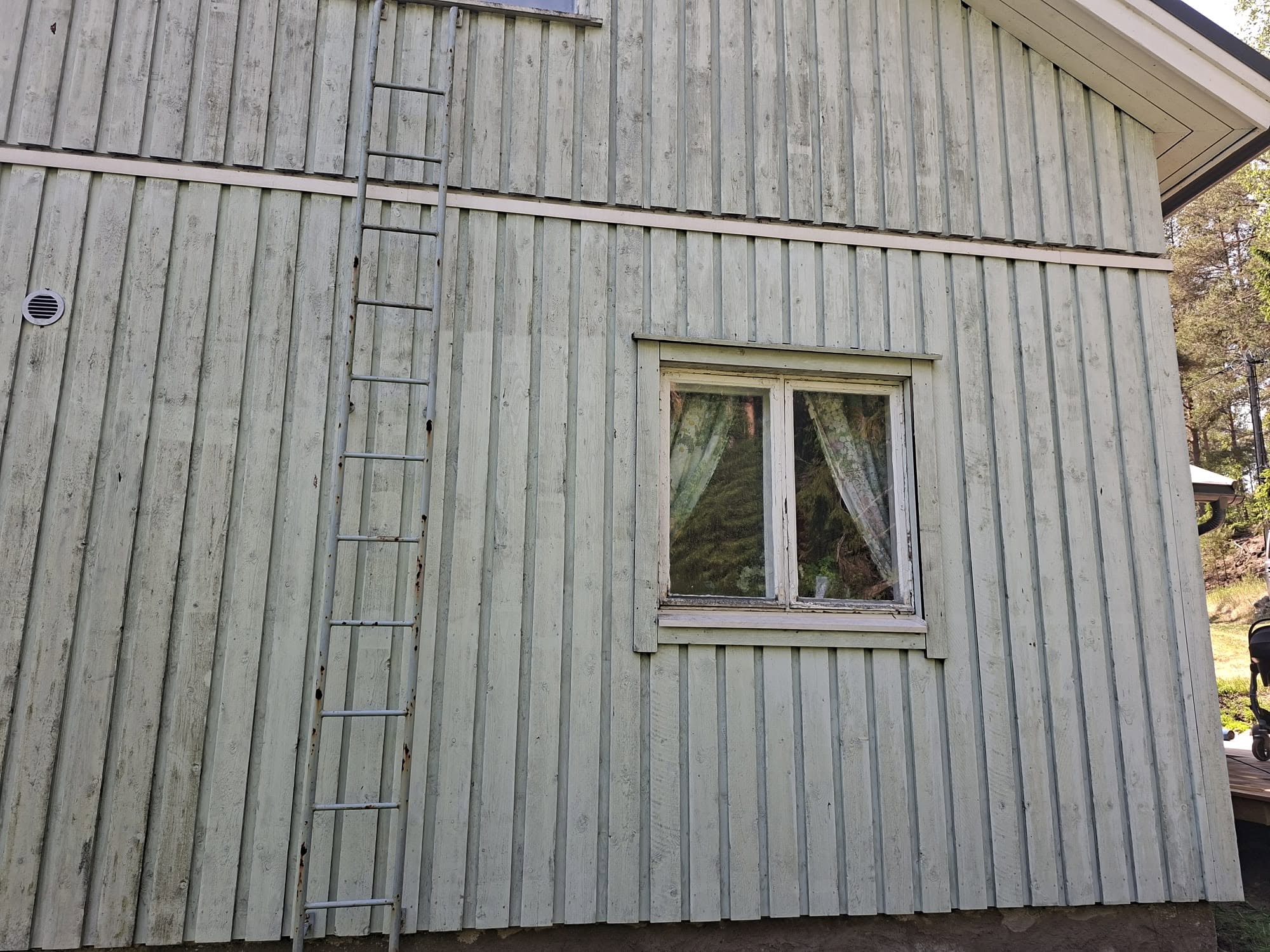 Omakotitalon ulkomaalaus Salossa (Kisko), kuva 2