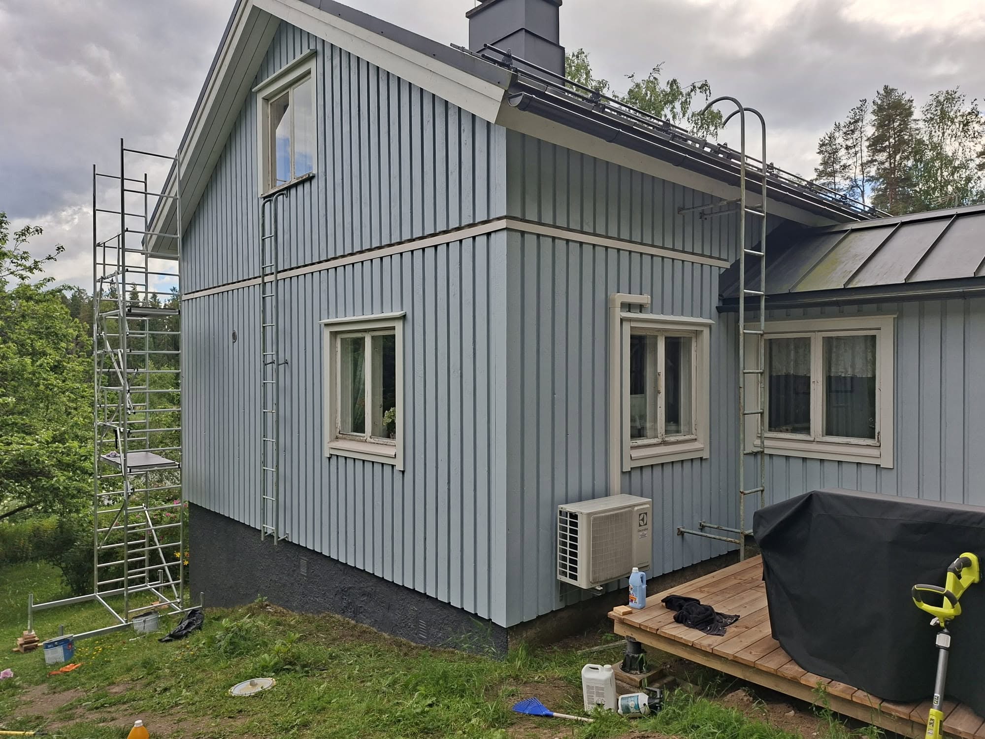 Omakotitalon ulkomaalaus Salossa (Kisko), kuva 6