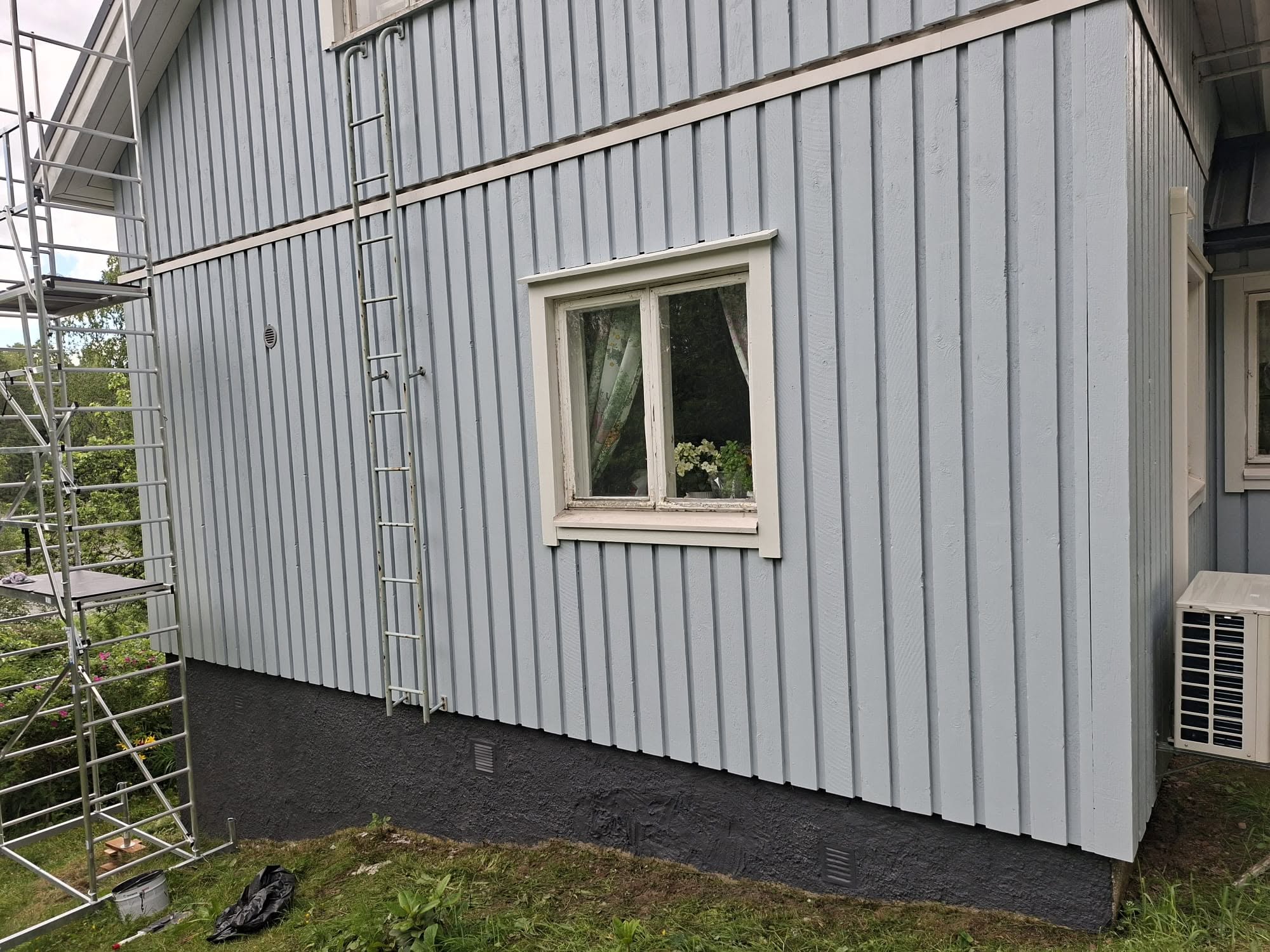 Omakotitalon ulkomaalaus Salossa (Kisko), kuva 7