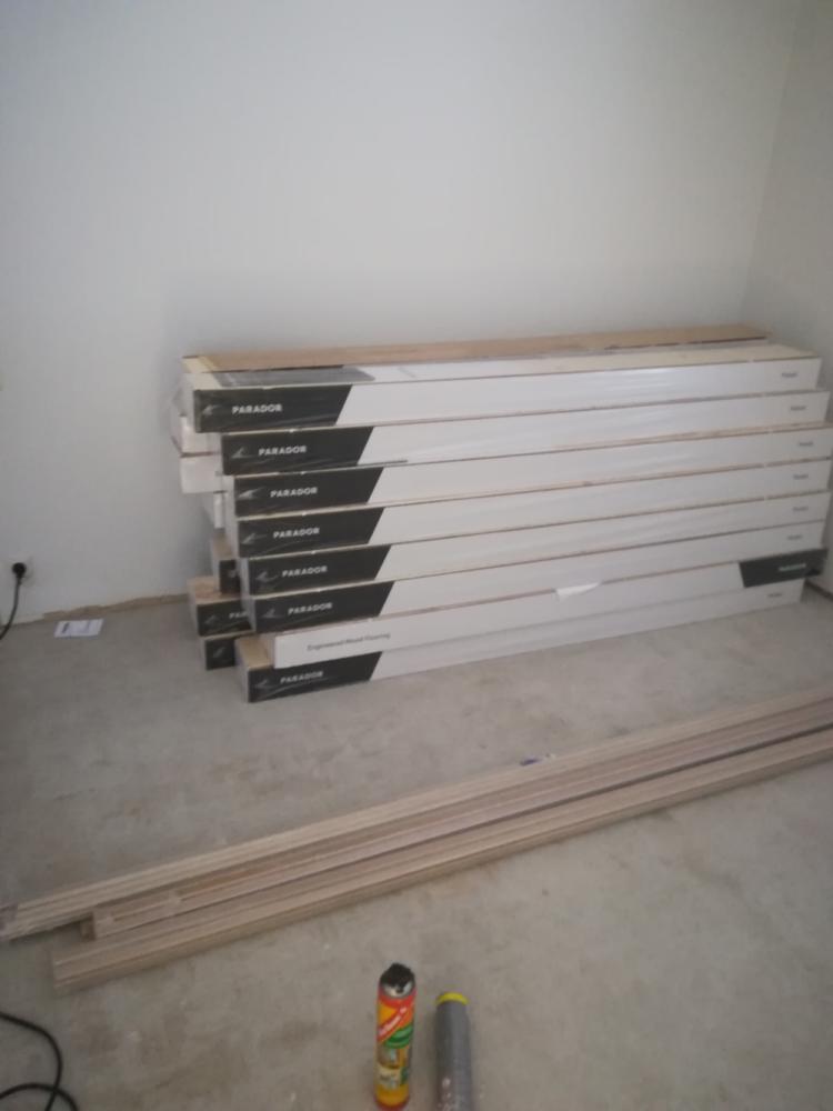 Parketin asennus, kuva 1