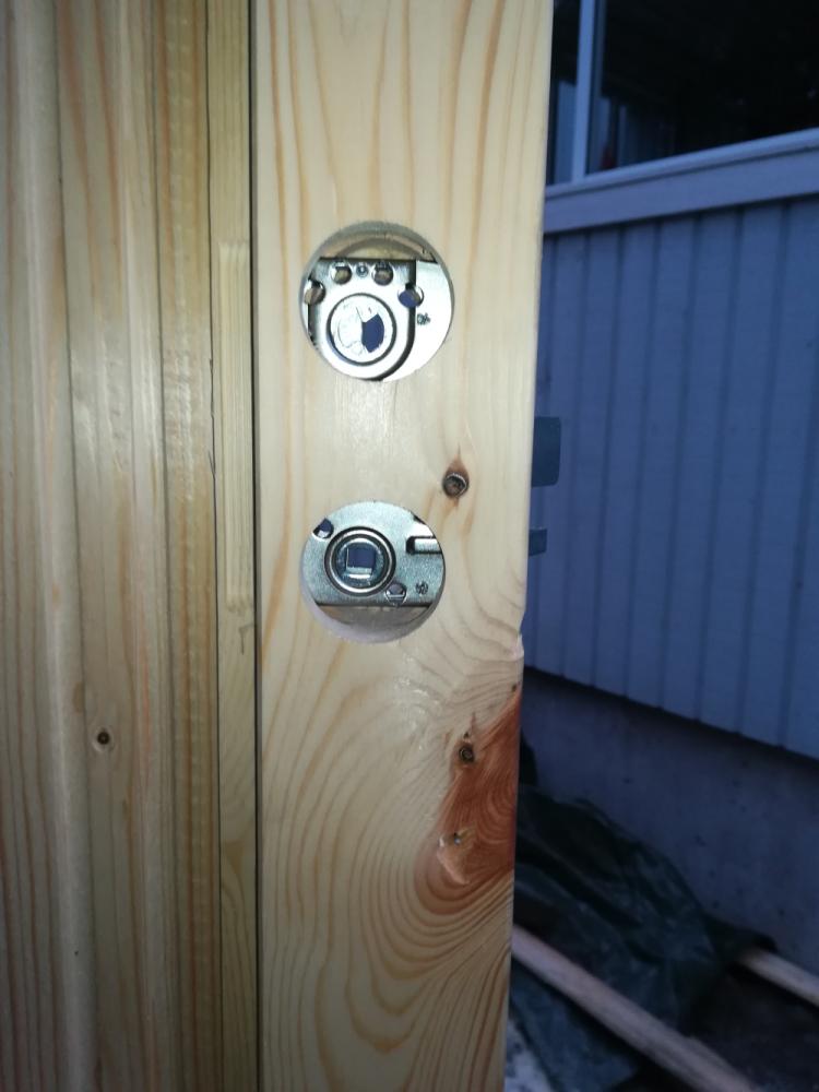 Pihavaraston rakentaminen, kuva 1